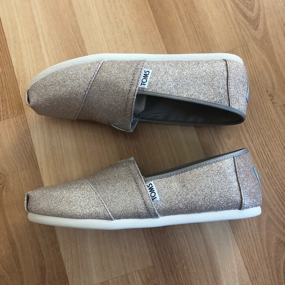 New Toms Rose Gold